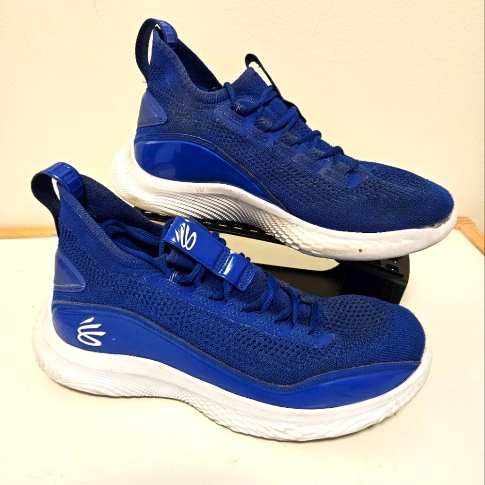 UA Curry 8